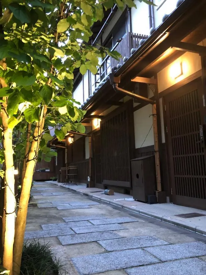 Holiday home Imakumano Terrace - Mokubei An 木米庵 Villa Kyoto Japan